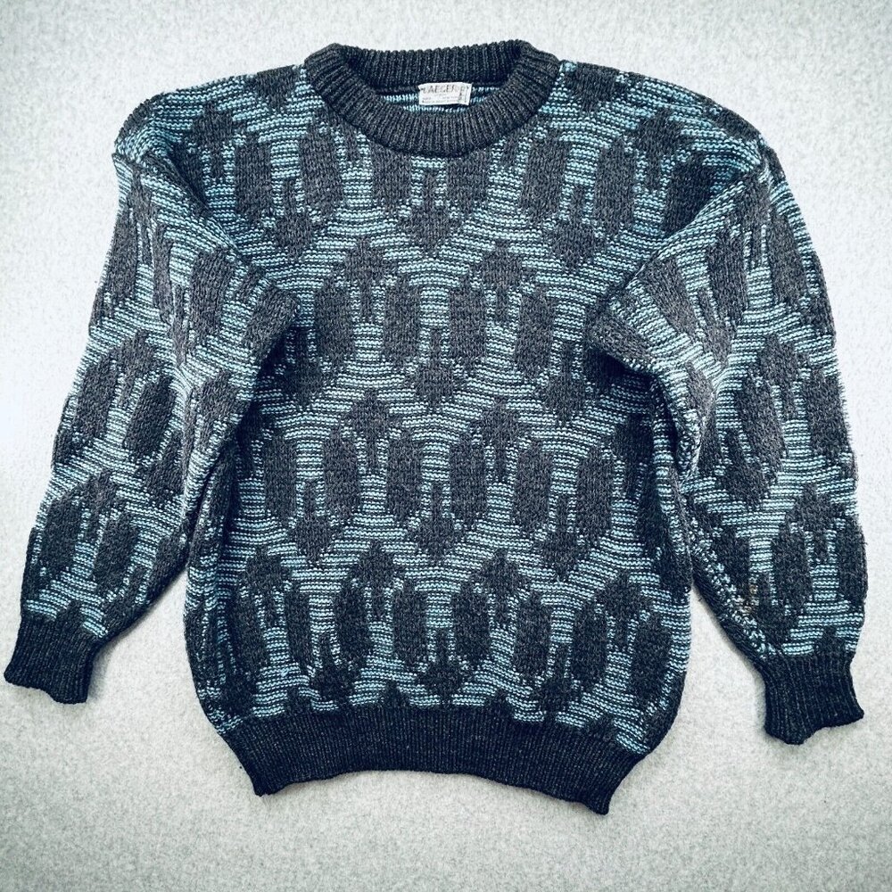 Vintage Jaeger Wool Sweater Size 40 Geometric Pattern Long Sleeve Pullover